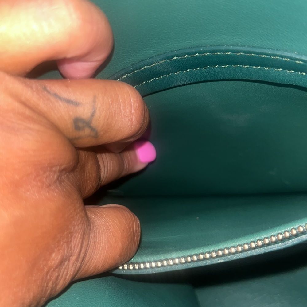 Ladies AUTHENTIC CELINE BAG - Picture 7 of 11